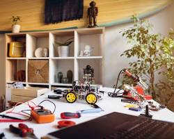Robotics & Hardware R&D Studio